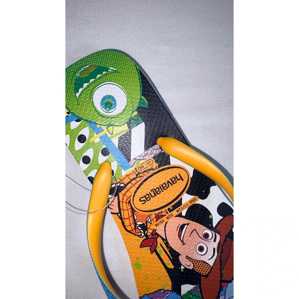 Havaianas Disney Pixar Flip Flops Size 11/12 White/Blue NEW Woody Buzz Sulley